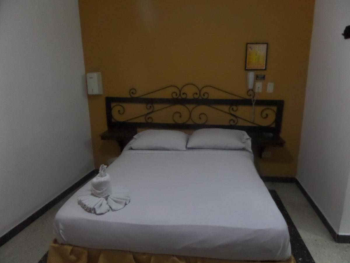 Aparta Hotel Plaza Real Norte Cali Exterior photo